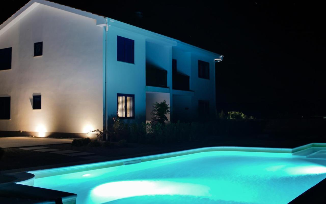 Wabi Sabi Resort & Apartments Brzac Buitenkant foto